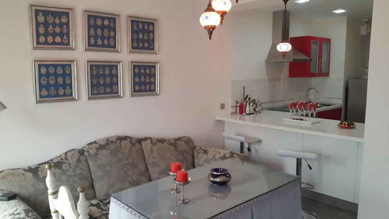 Magnifico piso en Nerja Apartamento